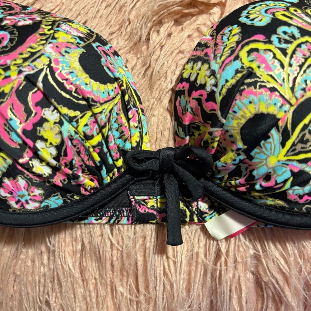 Victorias Secret top has